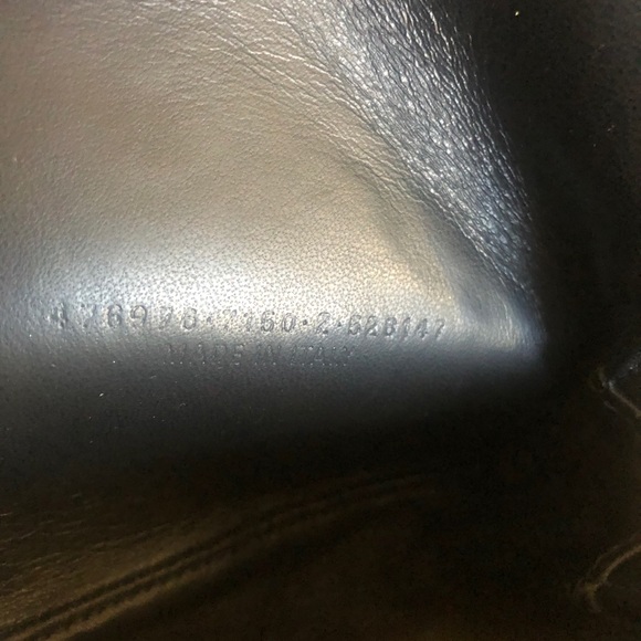 New authentic Balenciaga Clutch - Picture 8 of 10